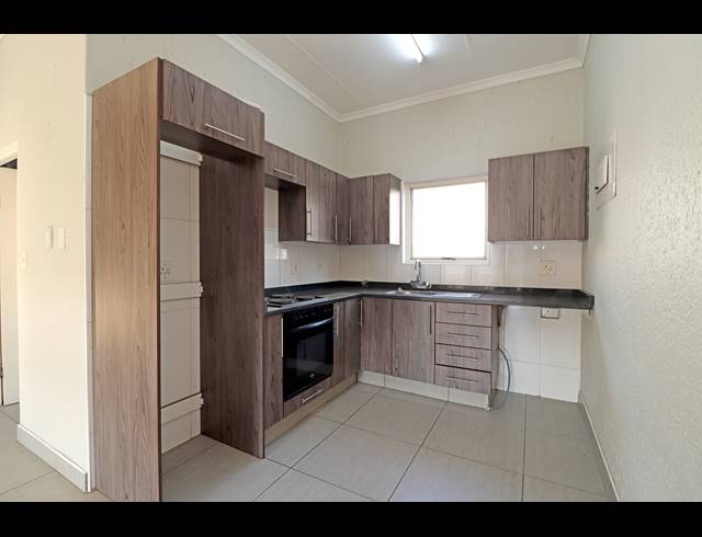 2 BEDROOM APARTMENT FOR SALE IN MONTGOMERY PARK